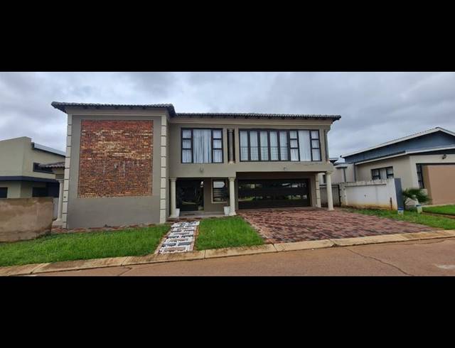 5 BEDROOM HOUSE FOR SALE IN THE ORCHARDS